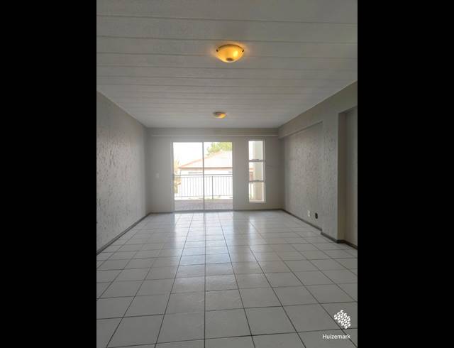 3 BEDROOM TOWNHOUSE FOR SALE IN VANDERBIJLPARK SW 5